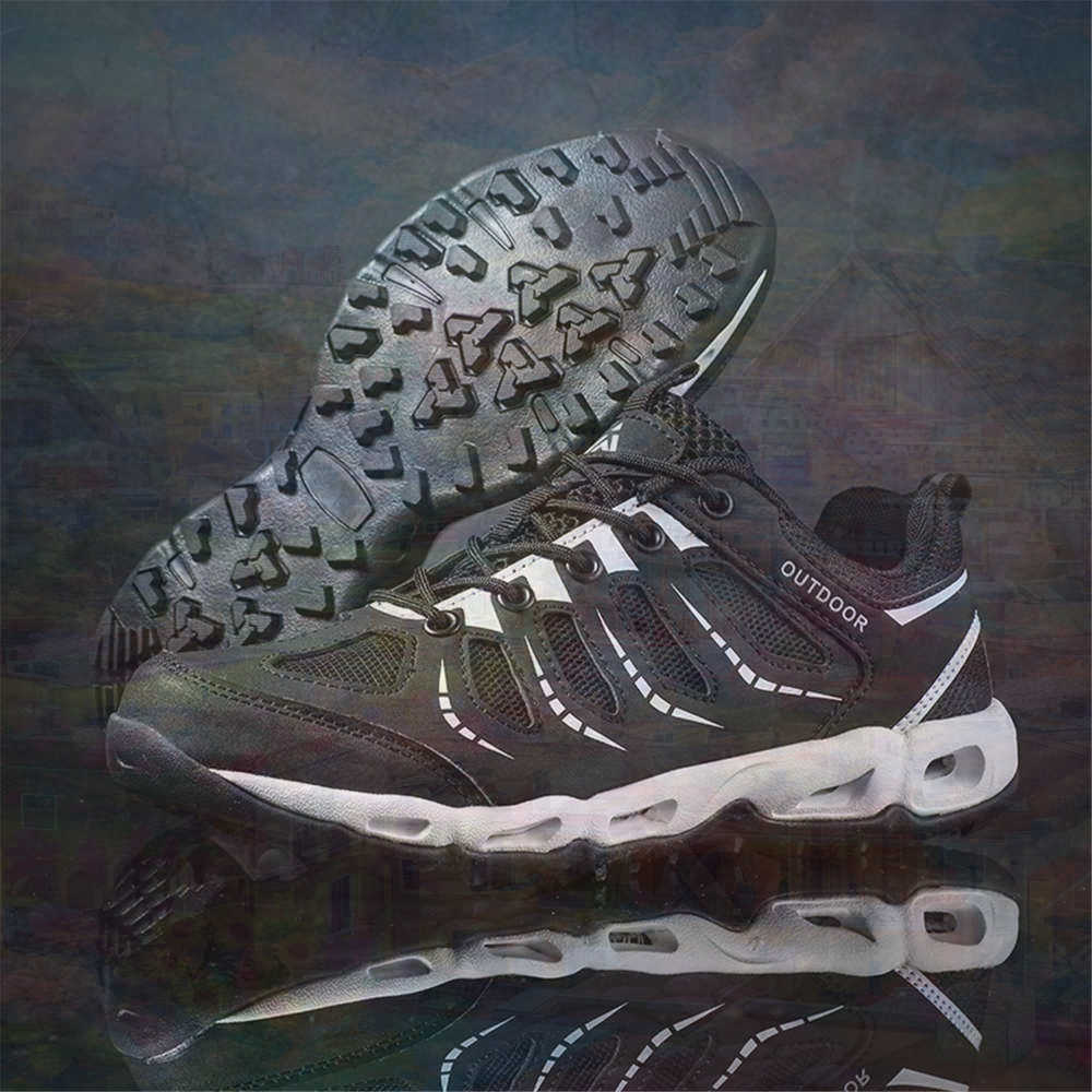 Sumer Round Tip Silver Sneaker - Tech Accessories For Home Office 评论和价格